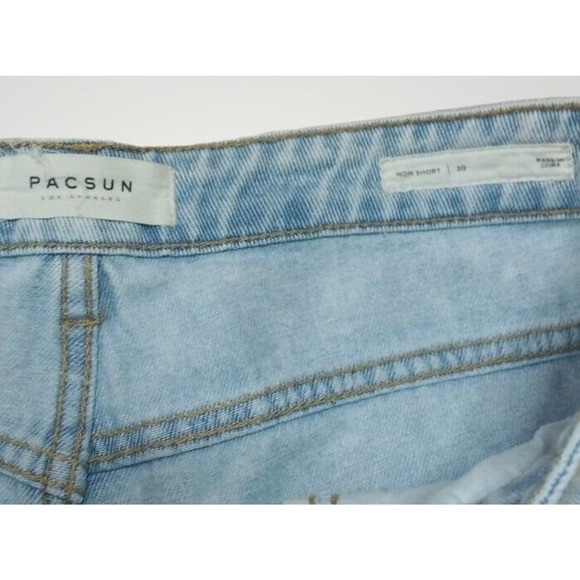 Pacsun Denim Mom Shorts High Rise Size 30 Light Rinse - Picture 3 of 6